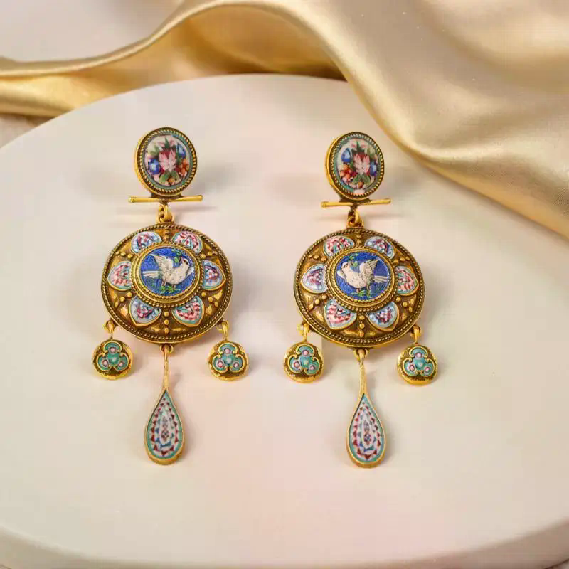 Travel Accessories Dropshipping - Retro Court-Style Rattle Earrings Medieval Ethnic
