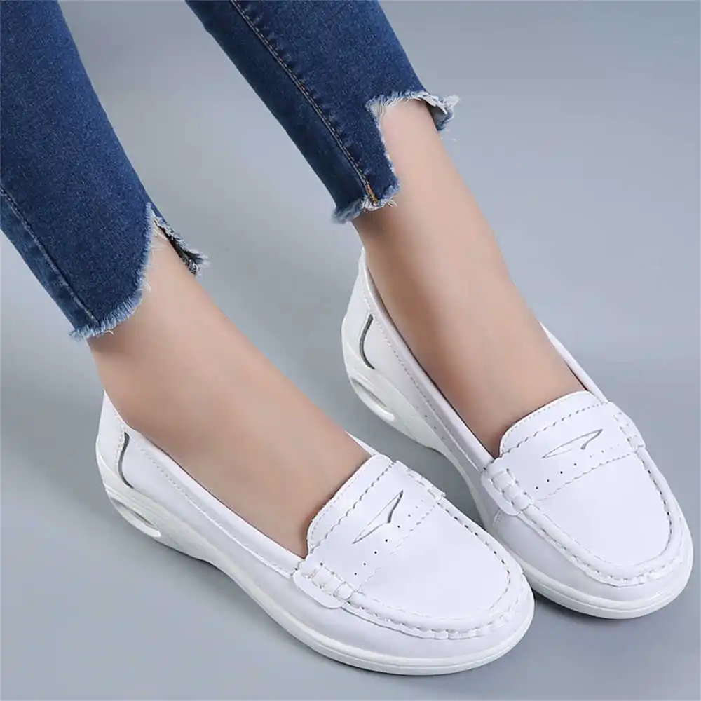 Thick Sole Slipon White Traine - Travel Accessories For Young Women recensione e prezzo