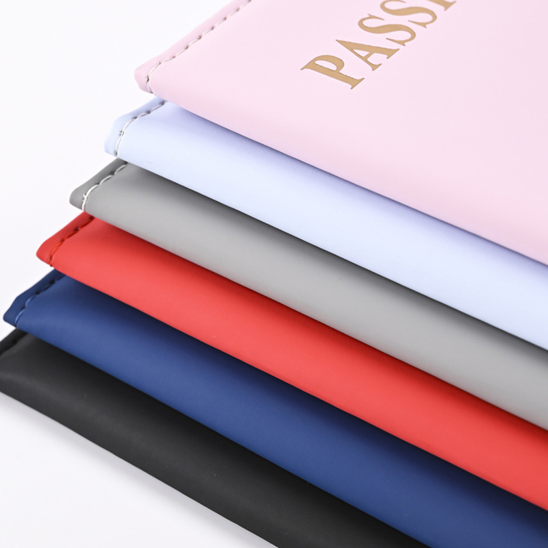 Fashion Passport Protective Co - Travel Accessories Passport Holder recensione e prezzo