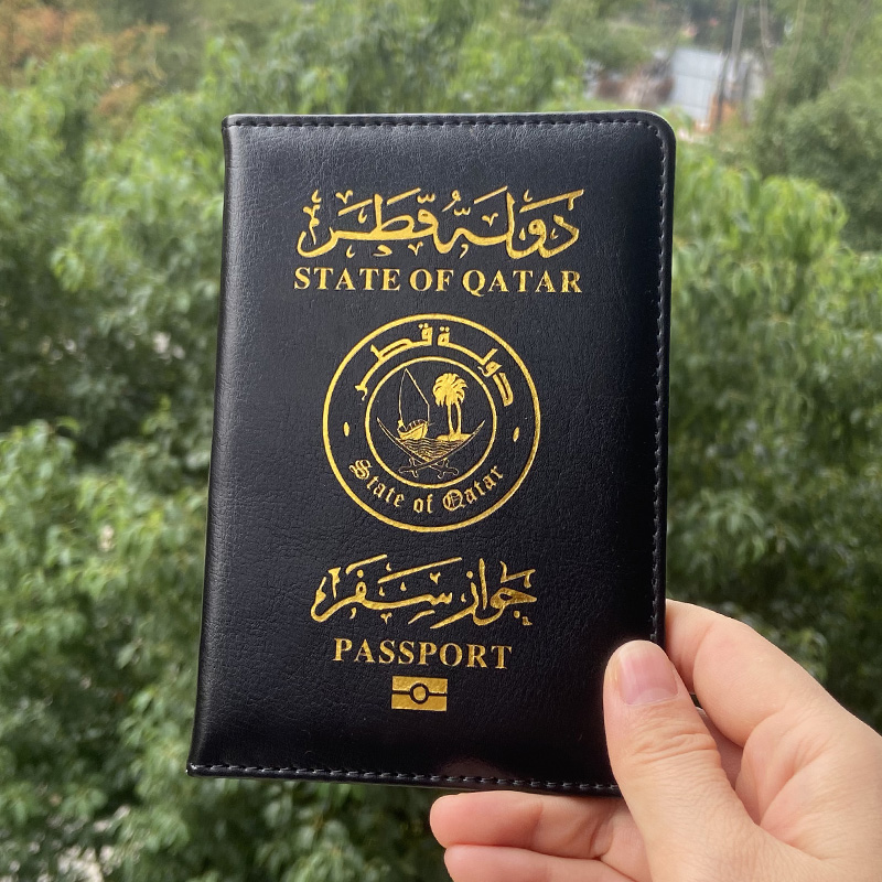Qatar Passport Holder Middle E - Travel Accessories Qatar recensione e prezzo