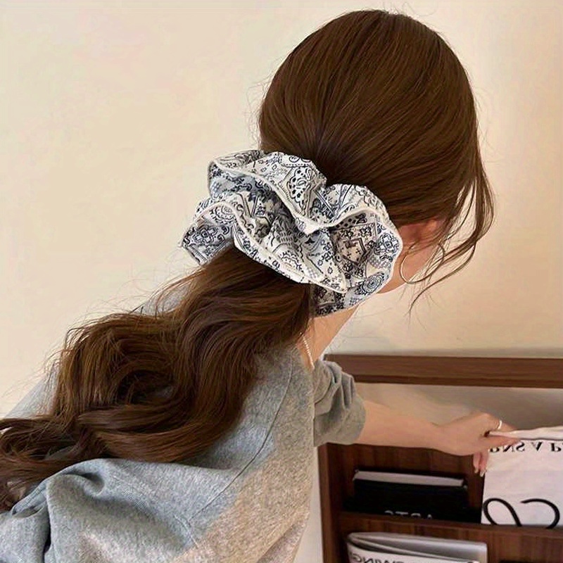 Elegant Black and White Fabric - Travel Accessories Sale recensione e prezzo