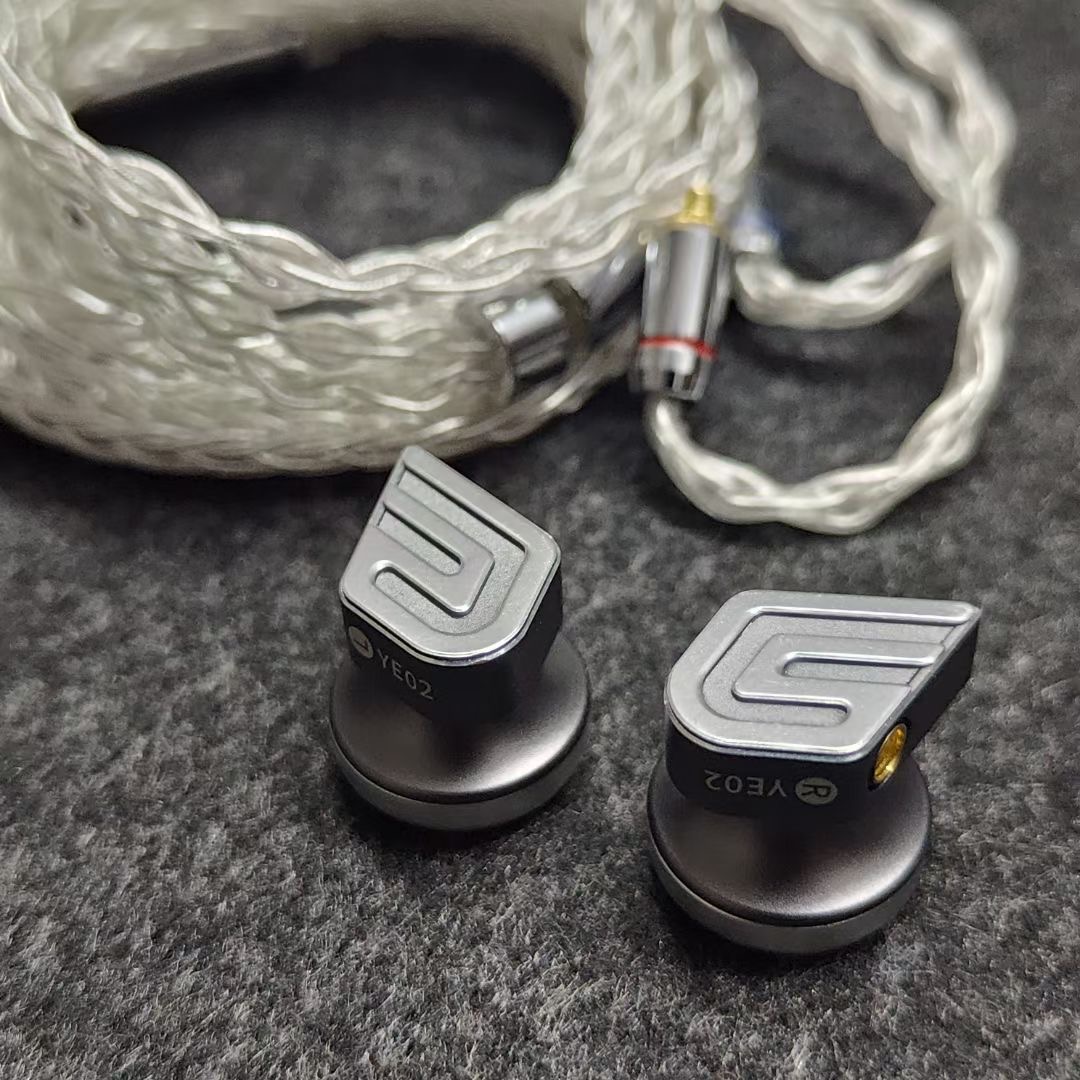 LUN SHENG YE02 Flat Earphone S - Earplug Set Foam recensione e prezzo