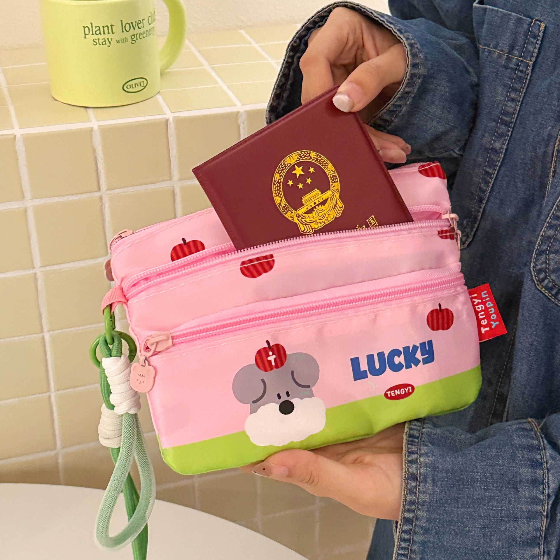 Cute Cartoon Three-Layer Passp - Travel Accessories Passport Holder recensione e prezzo