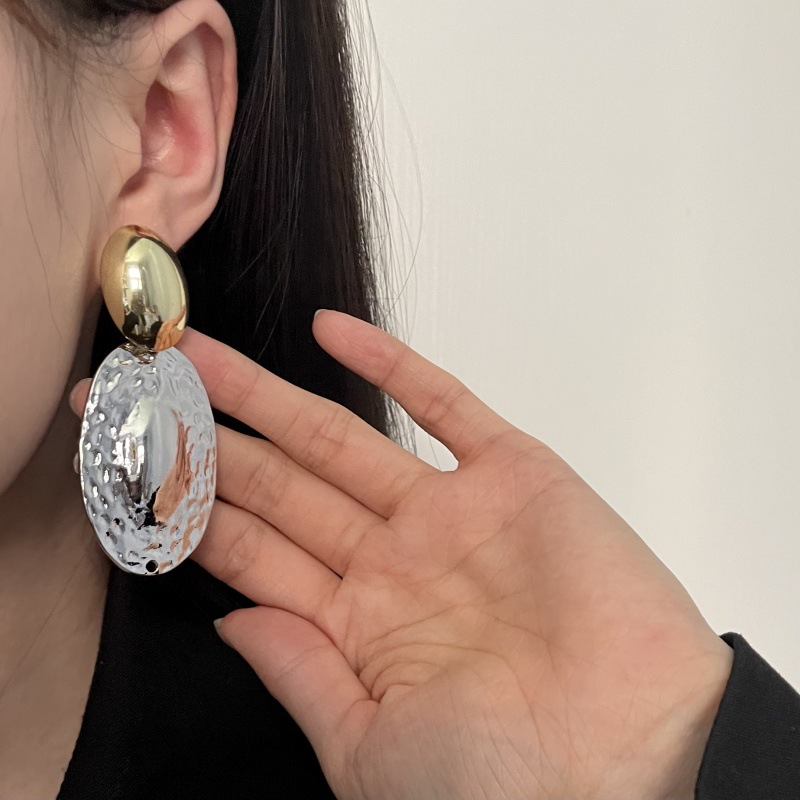 Metal Oval Drop Earrings for W - Travel Accessories Dropshipping recensione e prezzo