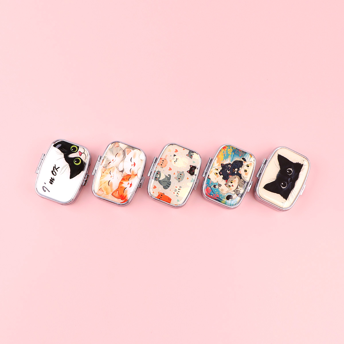 Cute Cat Pill Box 2-Compartmen - Travel Accessories For Japan recensione e prezzo
