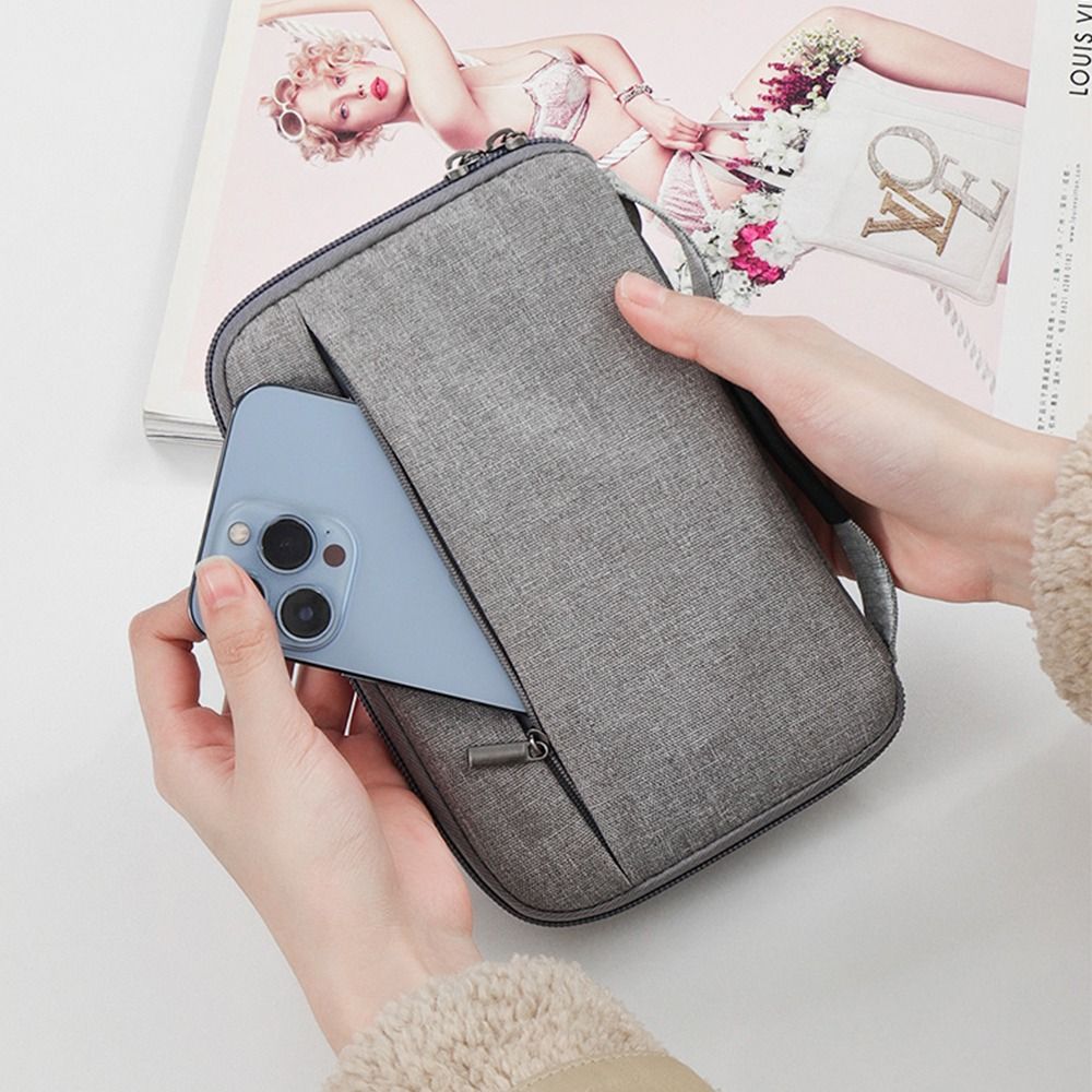 Travel Accessories Travel Wall - Travel Accessories Passport Holder recensione e prezzo